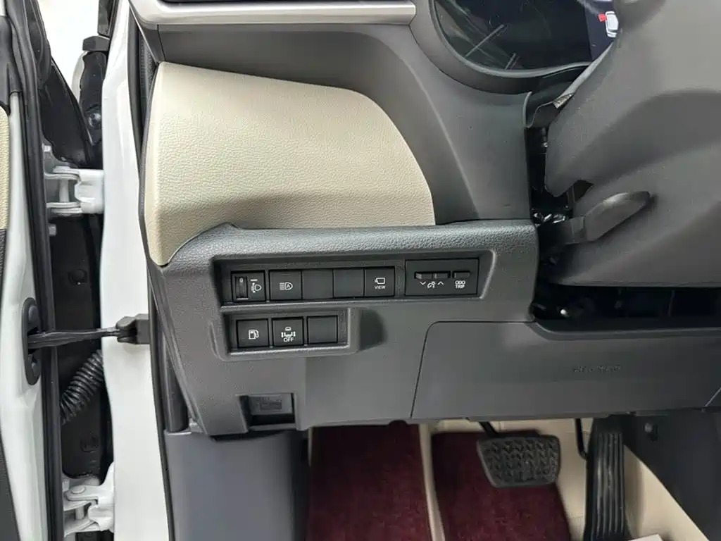 Фото 2 - Toyota Sienna
