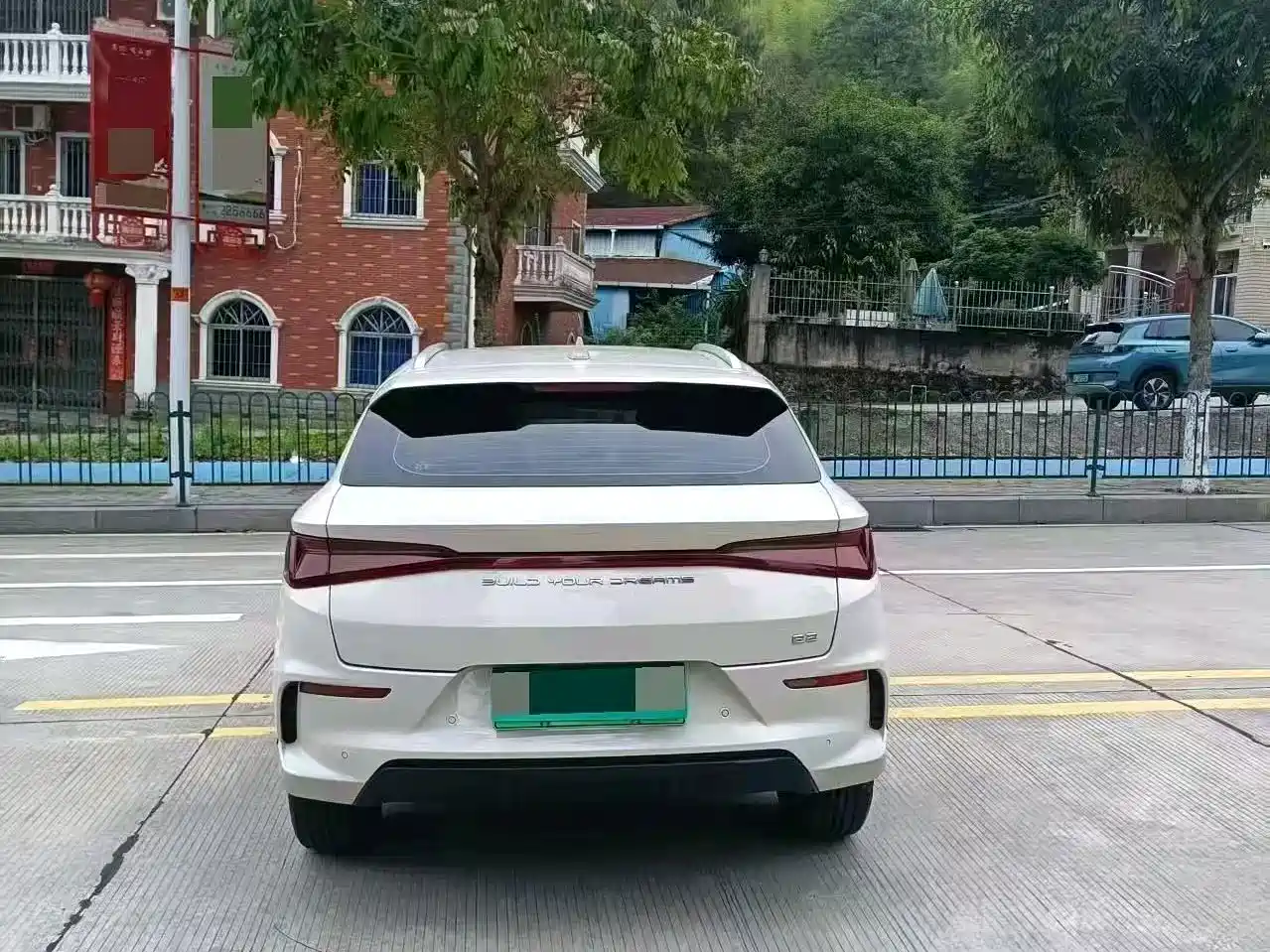 Фото 8 - BYD e2