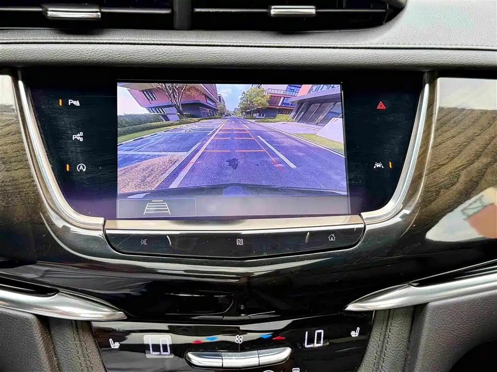 Cadillac XT6 2020 2020 28T 6-Seater Luxury Model