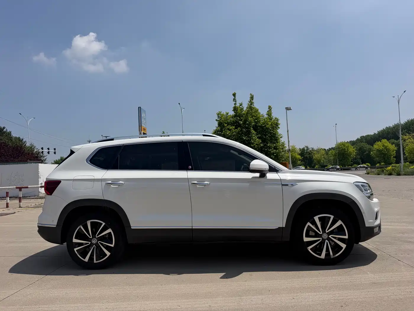 Volkswagen Tharu 2019 Model 280TSI 2WD Flagship Edition China VI фото 5