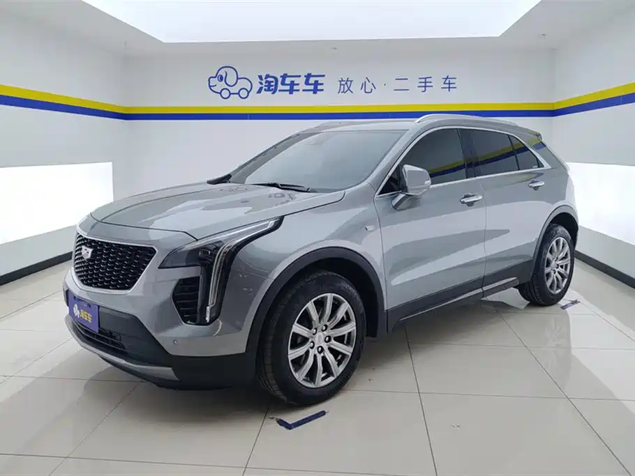 CADILLAC XT4
