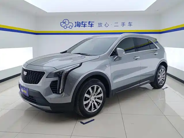 CADILLAC XT4