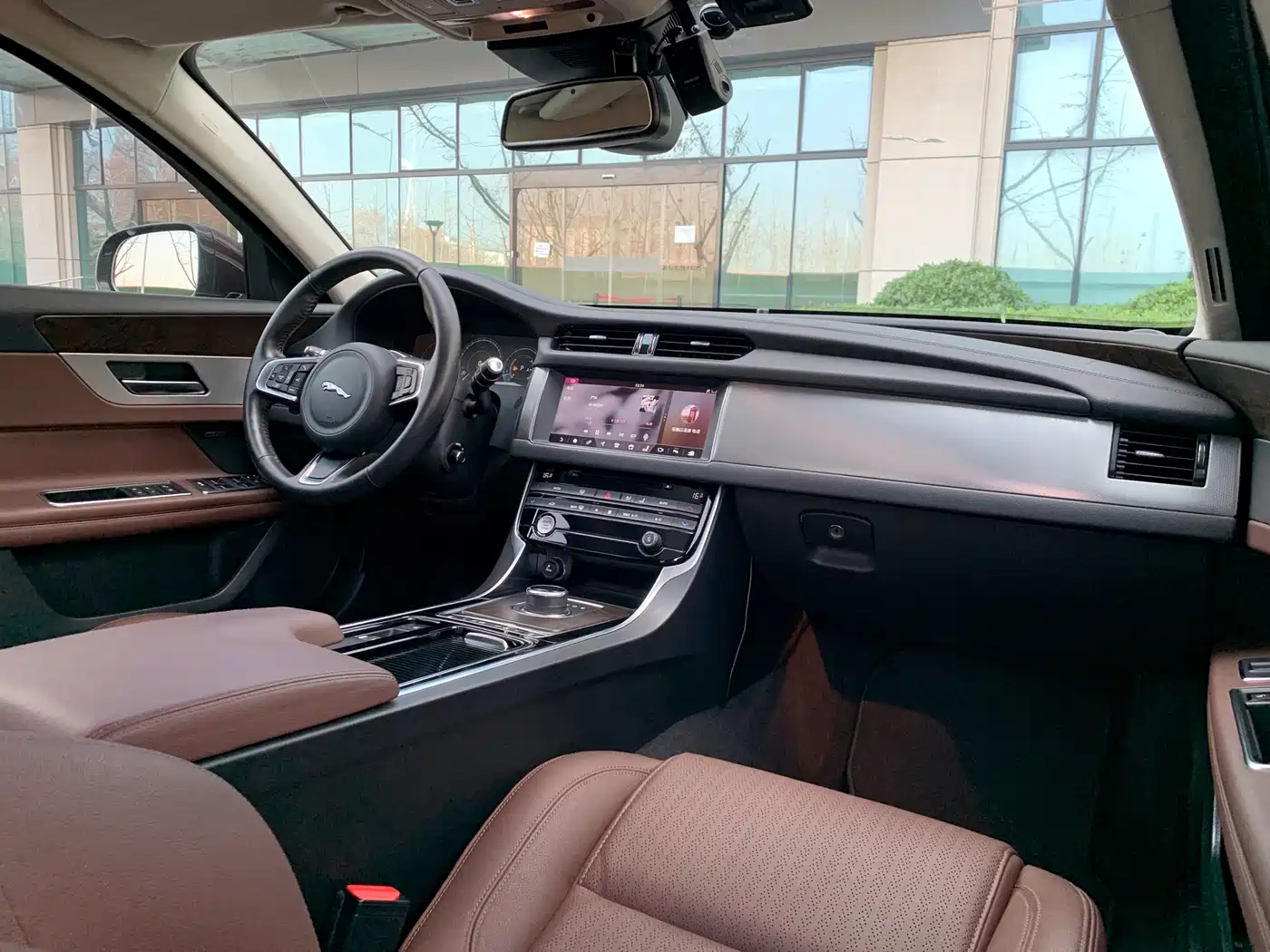 Jaguar XFL 2018 XFL 2.0T 250PS Luxury фото 13