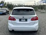 Фото 8 - BMW 2 Series Touring