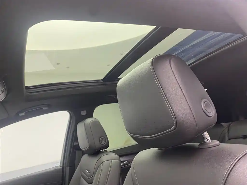 Cadillac XT6 2021 2.0T 7-Seater 2WD Trend Edition фото 24