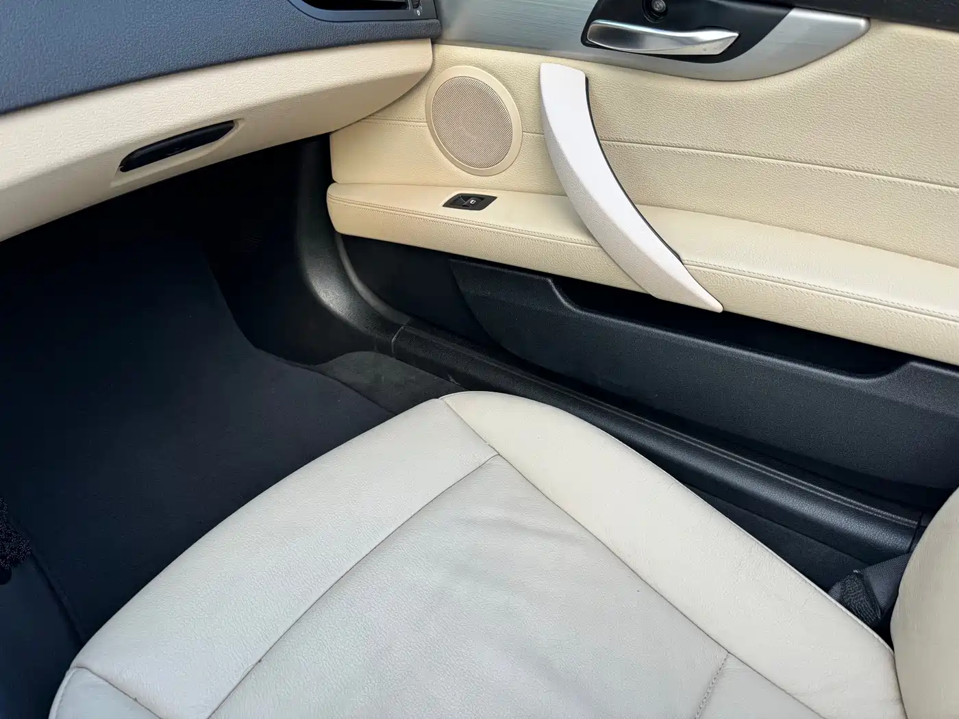 BMW Z4 2011 2011 sDrive23i Flame Limited Edition