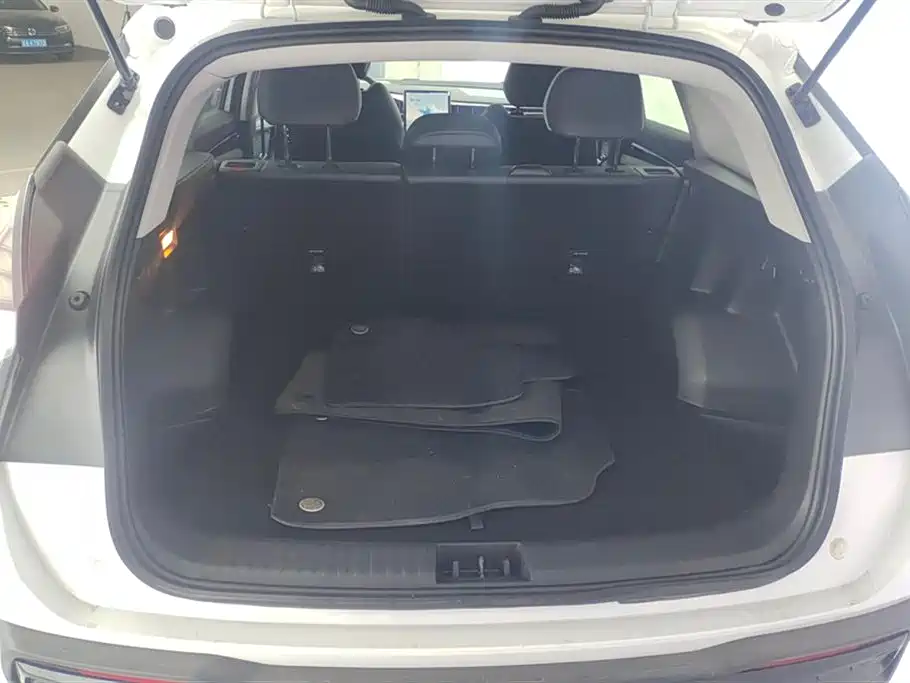 GEELY AUTOMOBILE BOYUE L