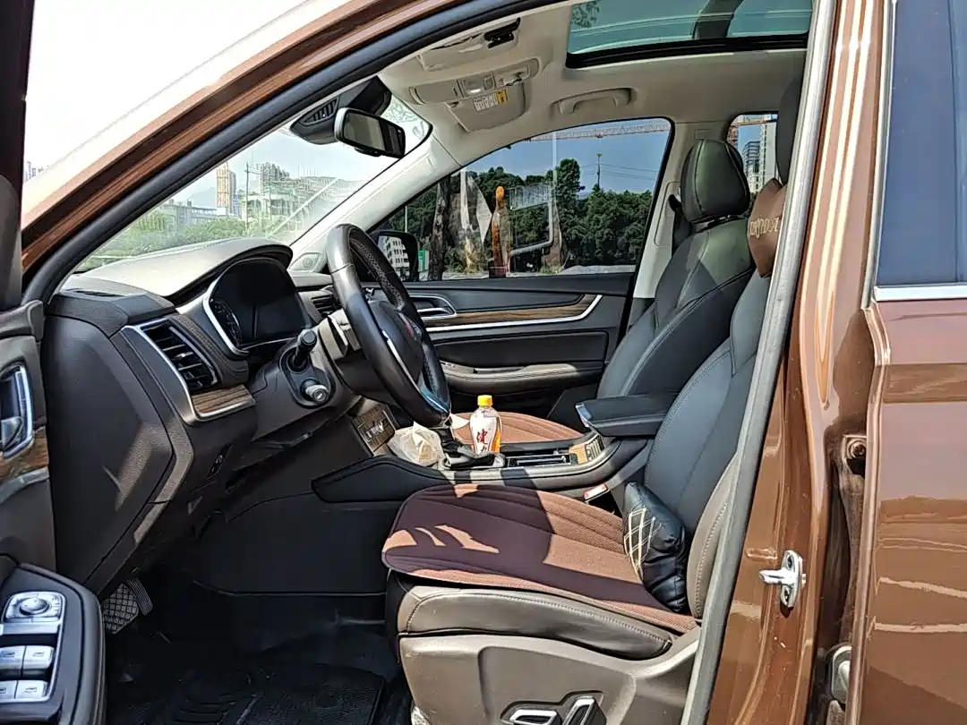 Photo 7 - Roewe RX8