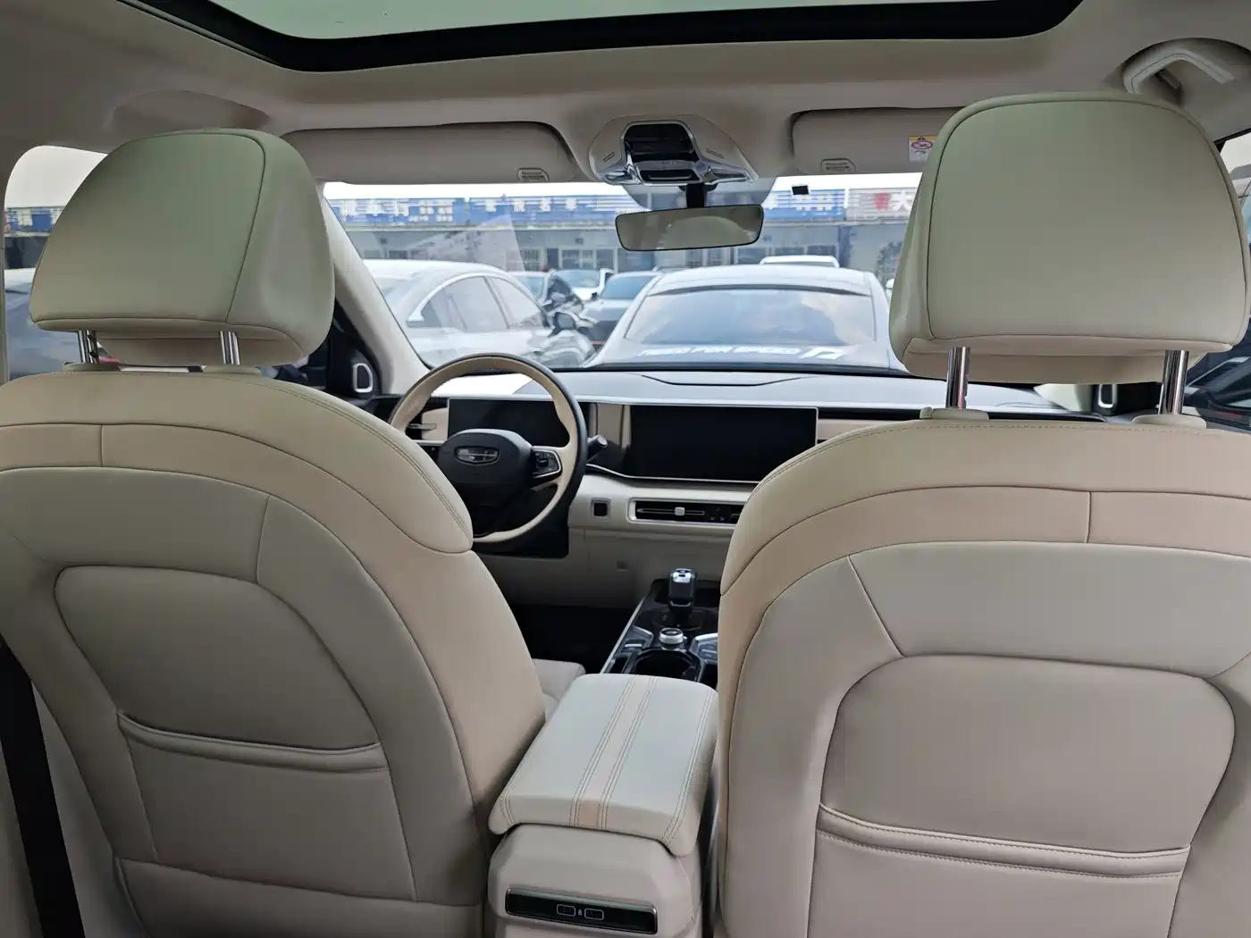 Фото 7 - Geely ICON