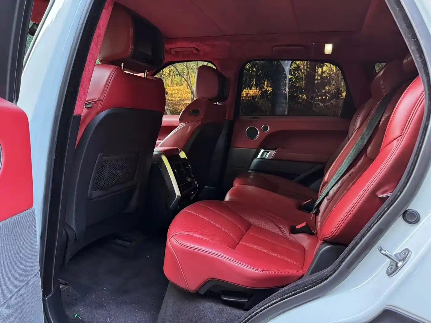 Land Rover Range Rover Sport 2014 3.0 SC V6 HSE фото 4