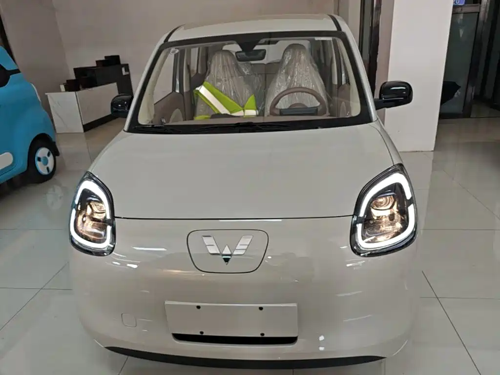 Wuling Motors Hongguang MINIEV 2026 2025 4-Door Advanced
