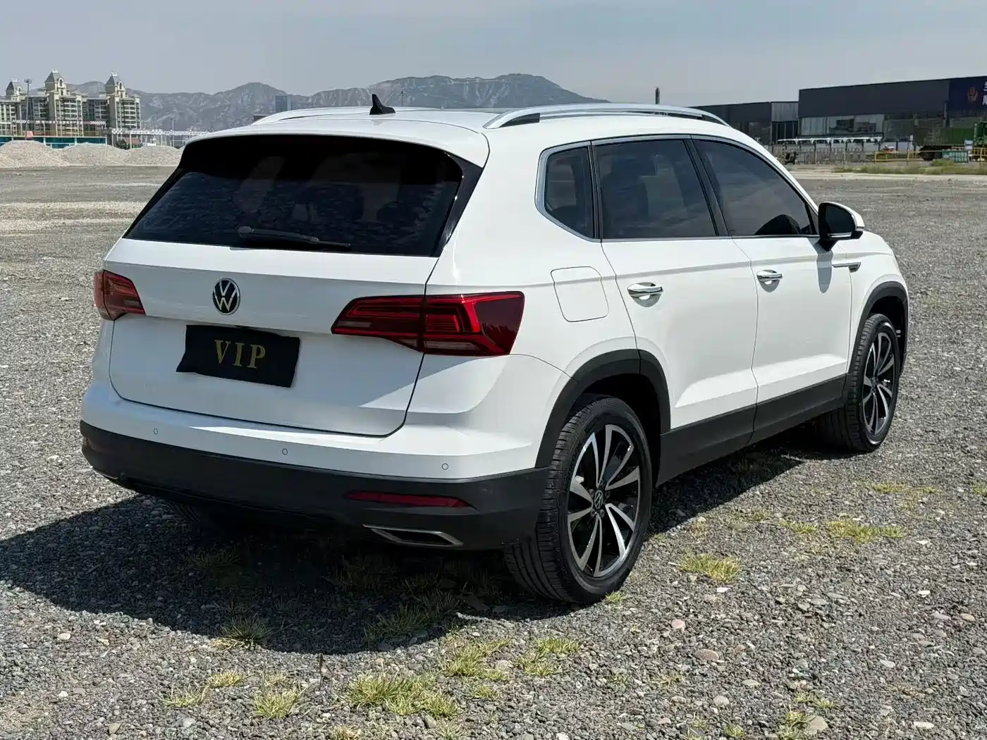 Фото 6 - Volkswagen Tharu
