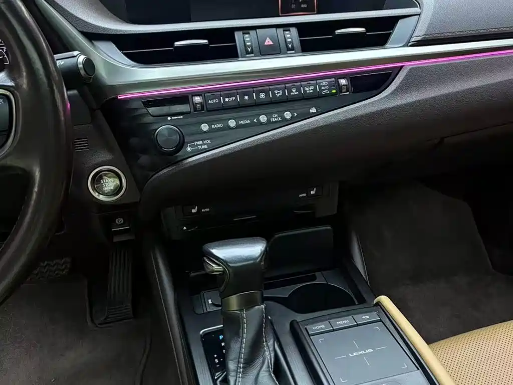 Lexus ES 2018 200 Excellence Edition China V фото 17