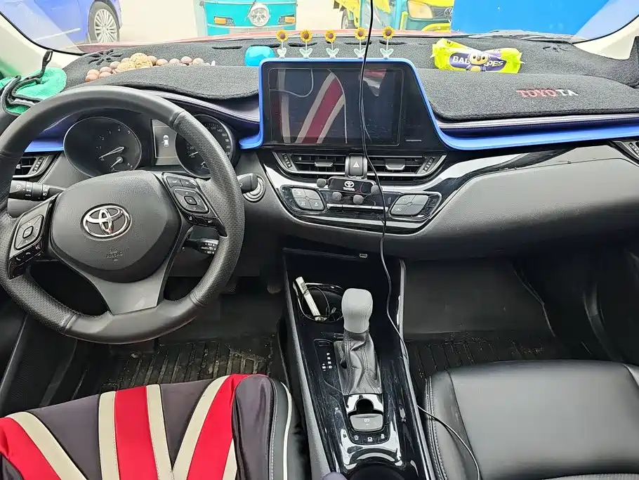 Toyota C-HR 2020 2018 2.0L Leading Sunroof Edition China VI