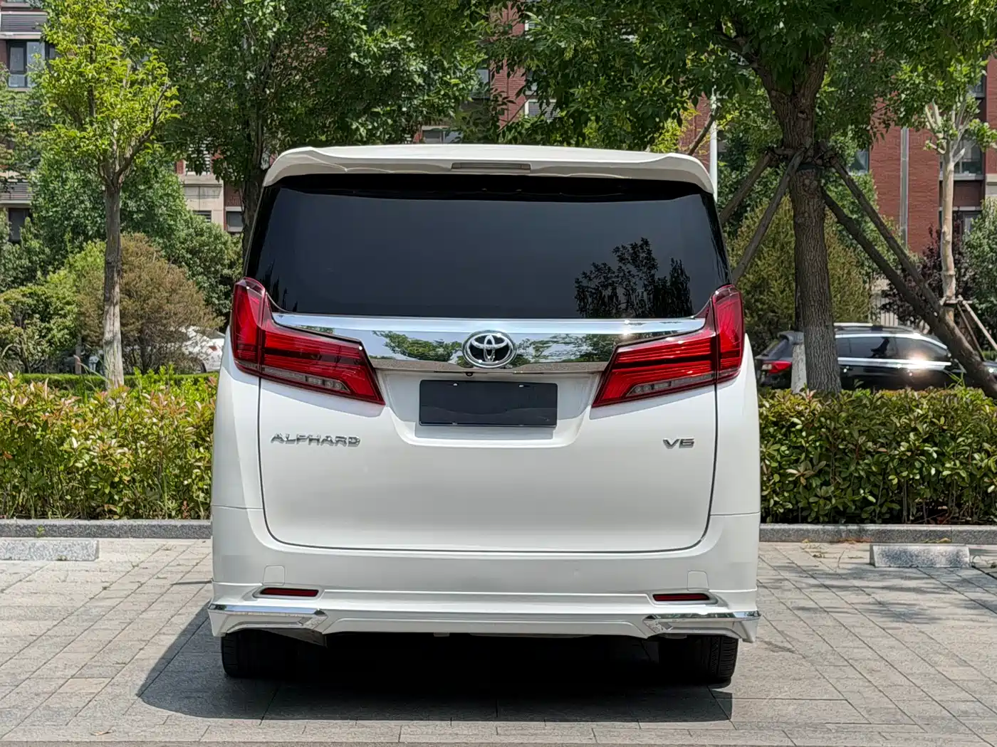 Toyota Alphard 2015 3.5L Luxury Edition фото 5