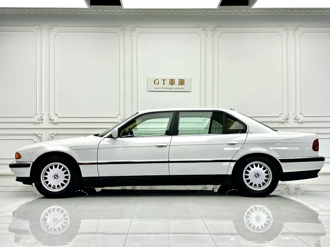BMW 7 Series 2001