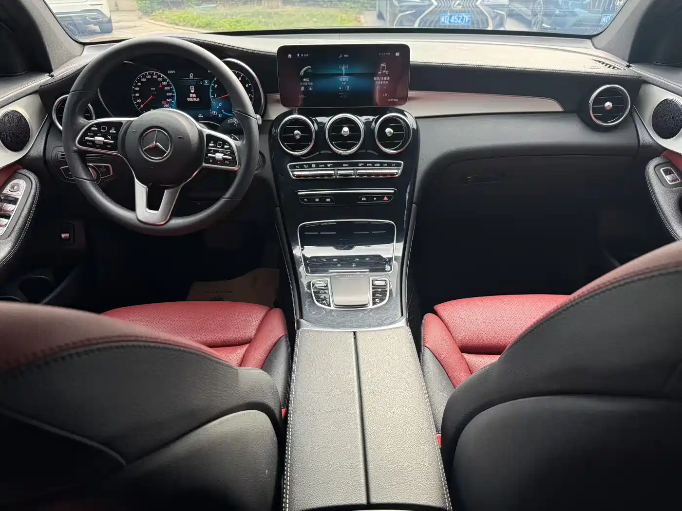 Mercedes-Benz GLC Coupe 2020 GLC 260 4MATIC Coupe SUV фото 5