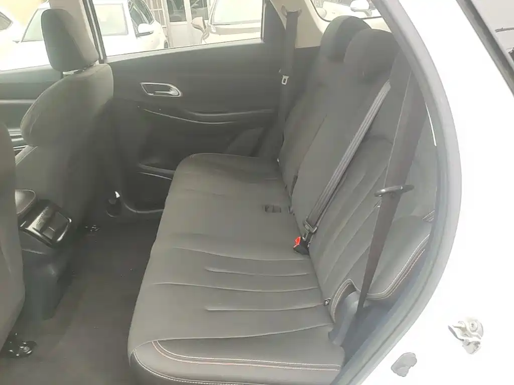 Фото 17 - Changan Oshan X7