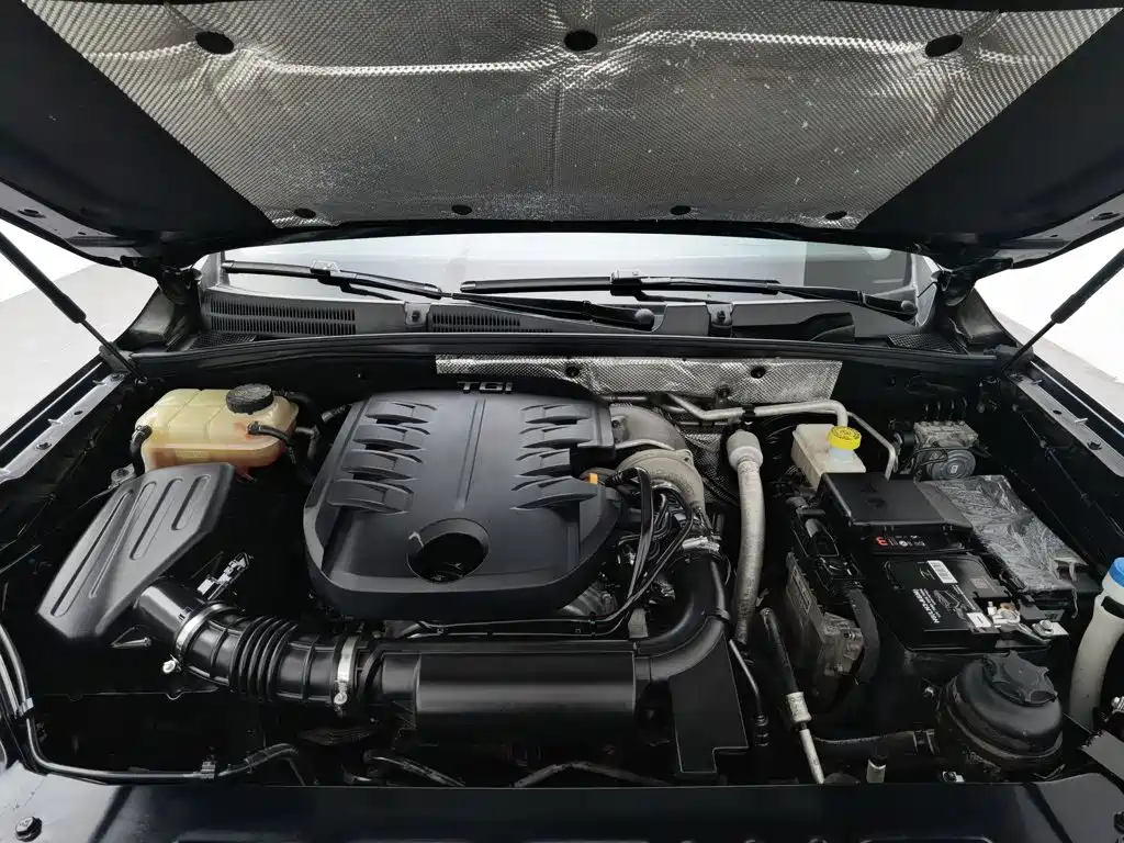 Roewe RX8 2020 2019 30T Intelligent Internet 2WD Flagship Edition