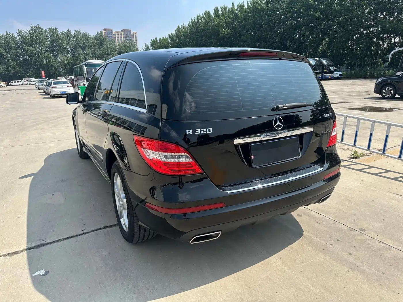 Mercedes-Benz R-Class 2015 R 320 4MATIC Luxury фото 16