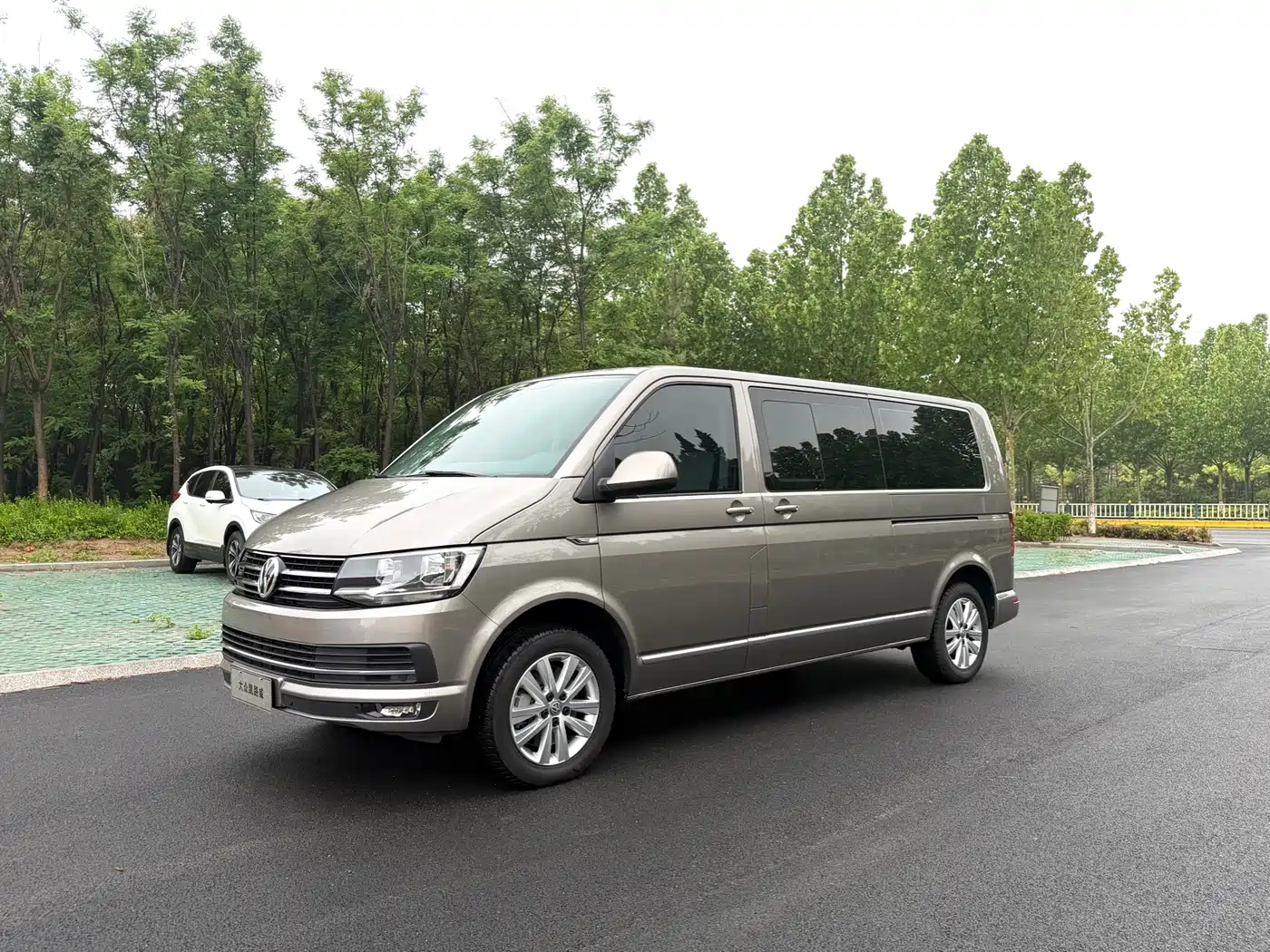 Volkswagen Caravelle 2017 2.0TSI 4WD Comfort 8-Seater