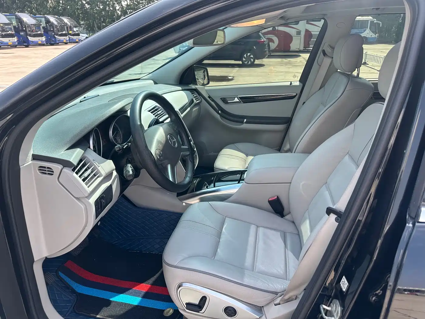 Mercedes-Benz R-Class 2015 R 320 4MATIC Luxury фото 10