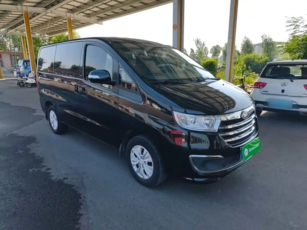 JAC Refine M3 2022 2022 1.5T 7-Seater Standard