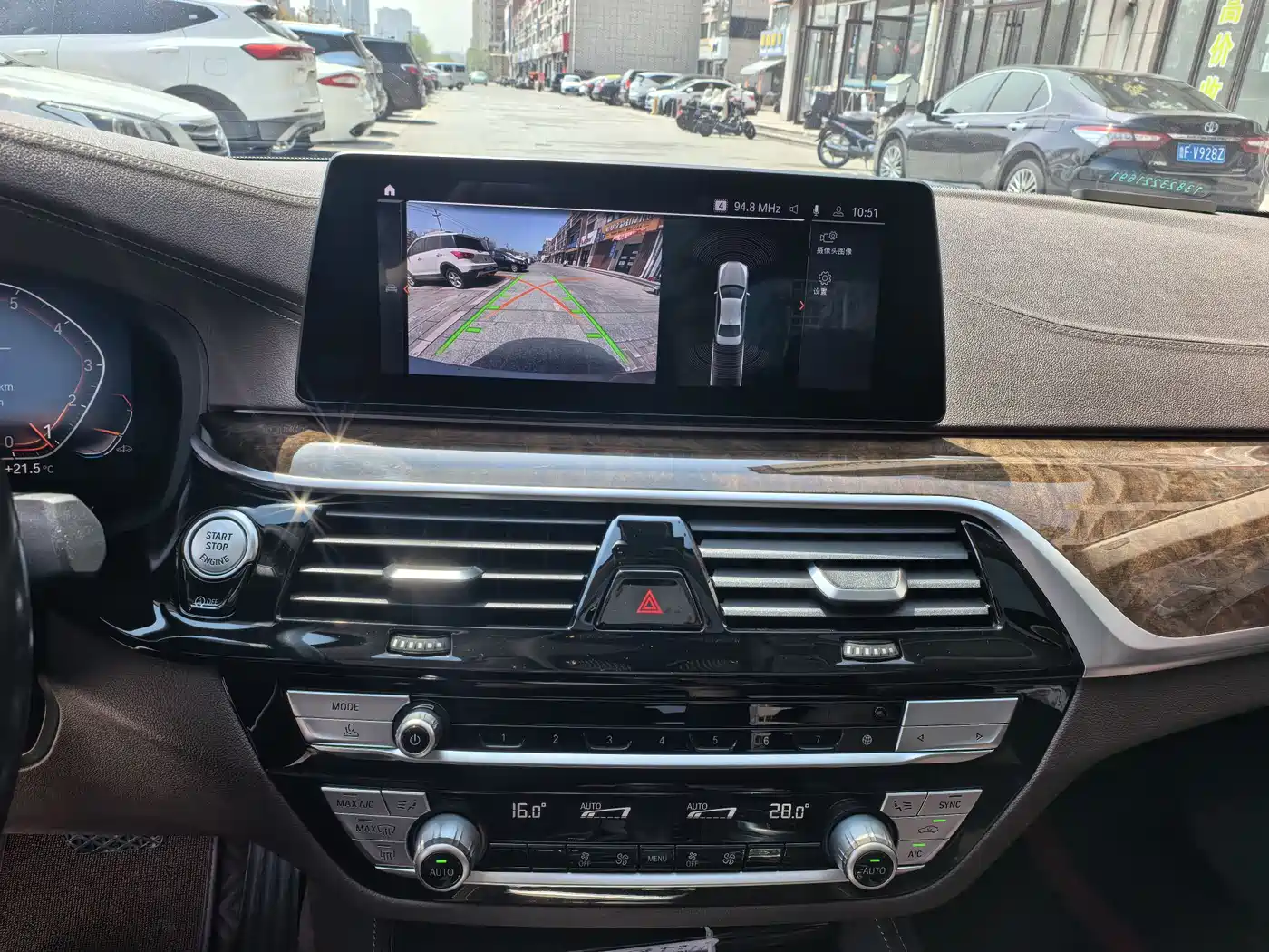 BMW 5 Series 2020 525Li Luxury Package фото 14
