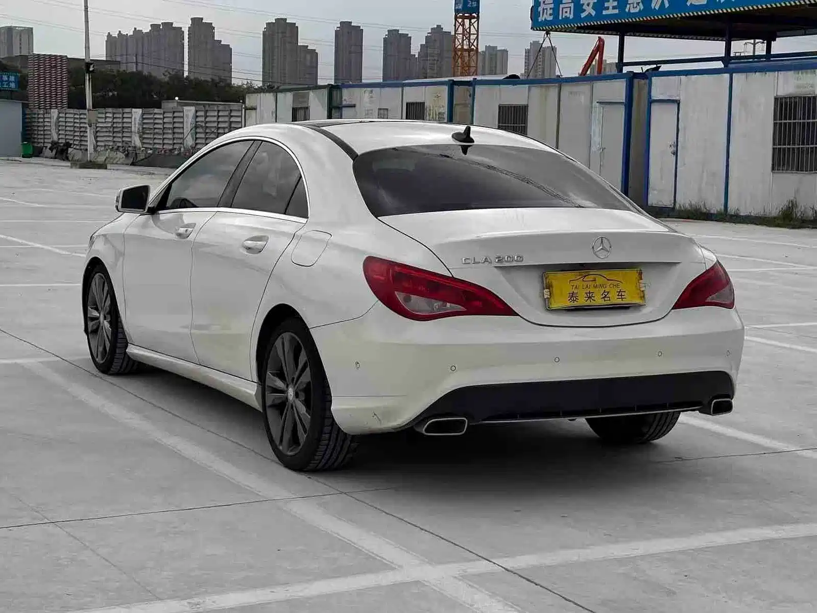 Photo 10 - Mercedes-Benz CLA (Import)