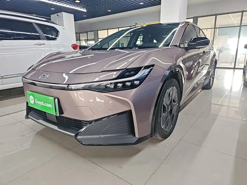 Toyota bZ3 2023 616km Long Range Premium фото 2