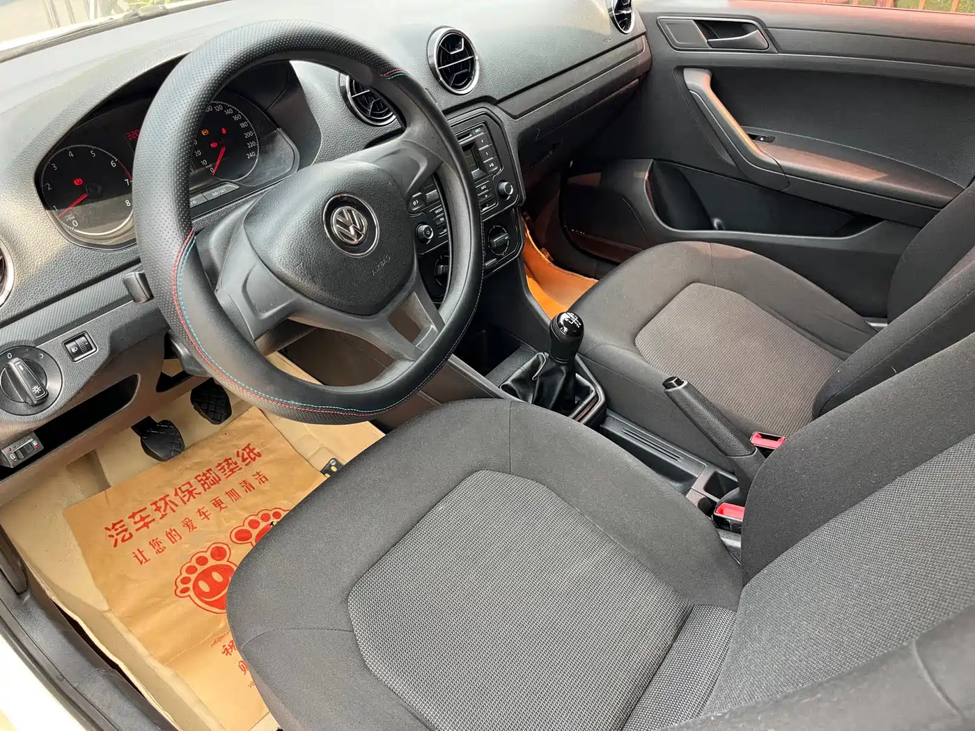Volkswagen Jetta 2017 1.4L Manual Fashion фото 6