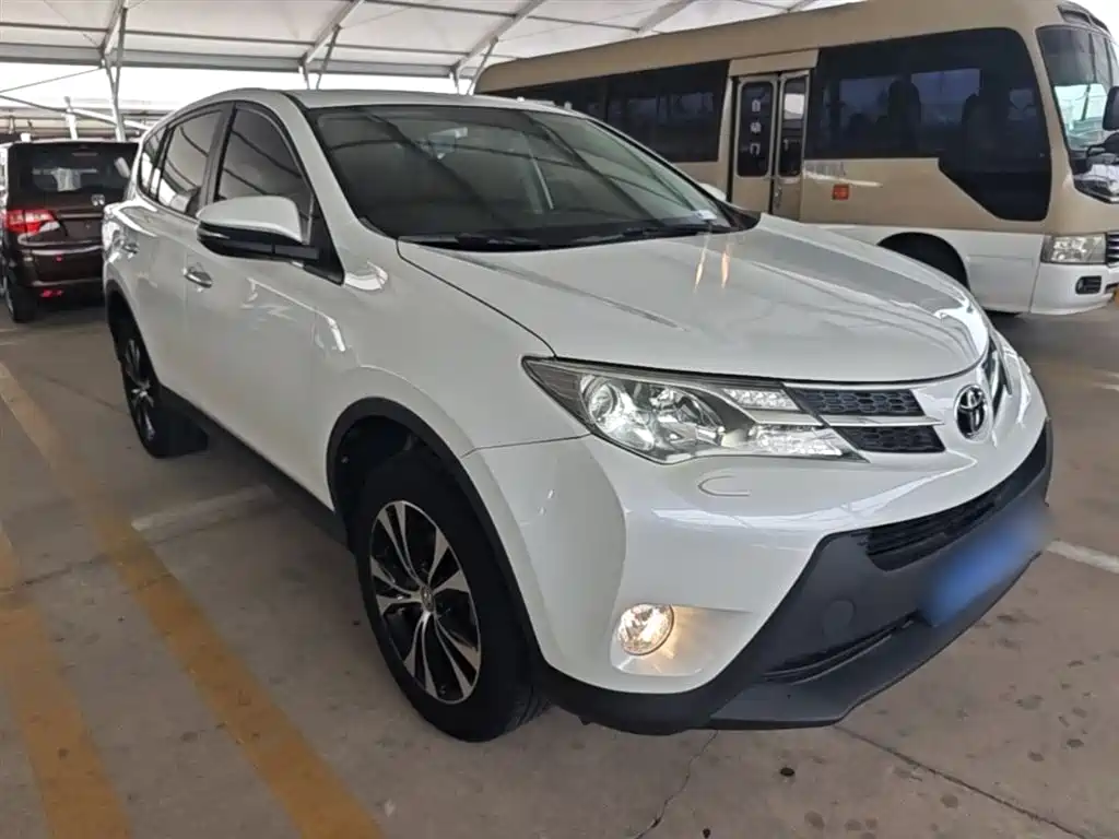 Toyota RAV4 Rongfang 2015 2.5L Automatic 4WD Elite Edition фото 4