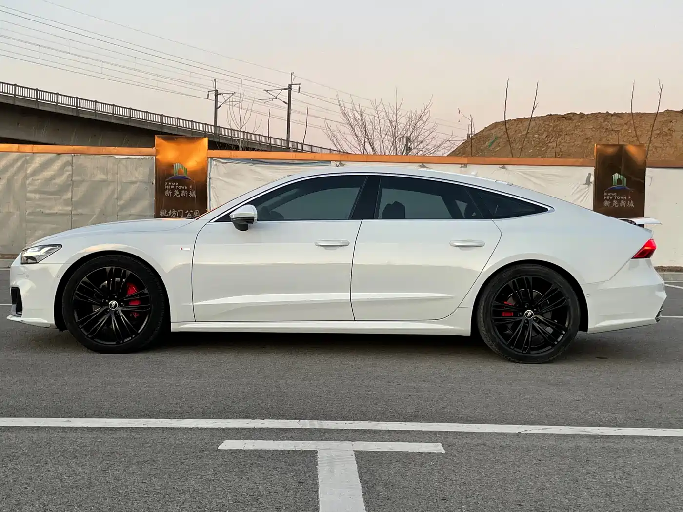 Audi A7 2023 Model 45 TFSI Premium Selection Edition фото 5