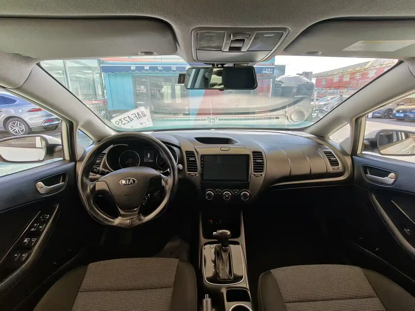 Kia K3 2017 1.6L Automatic 15th Anniversary Special GLS фото 6