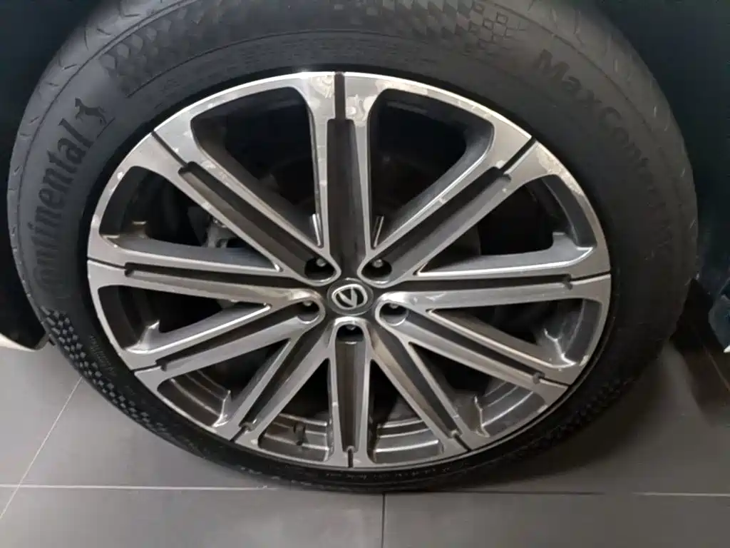 Changan UNI-K 2023 2023 2.0T 2WD Delight Edition