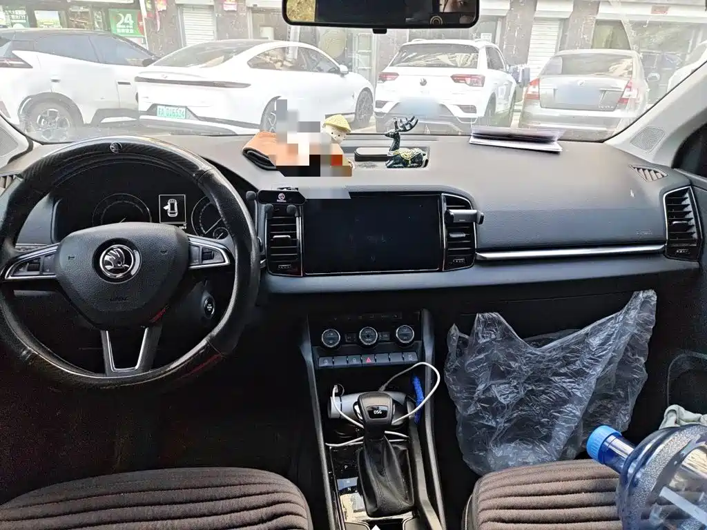 Photo 10 - Škoda Karoq