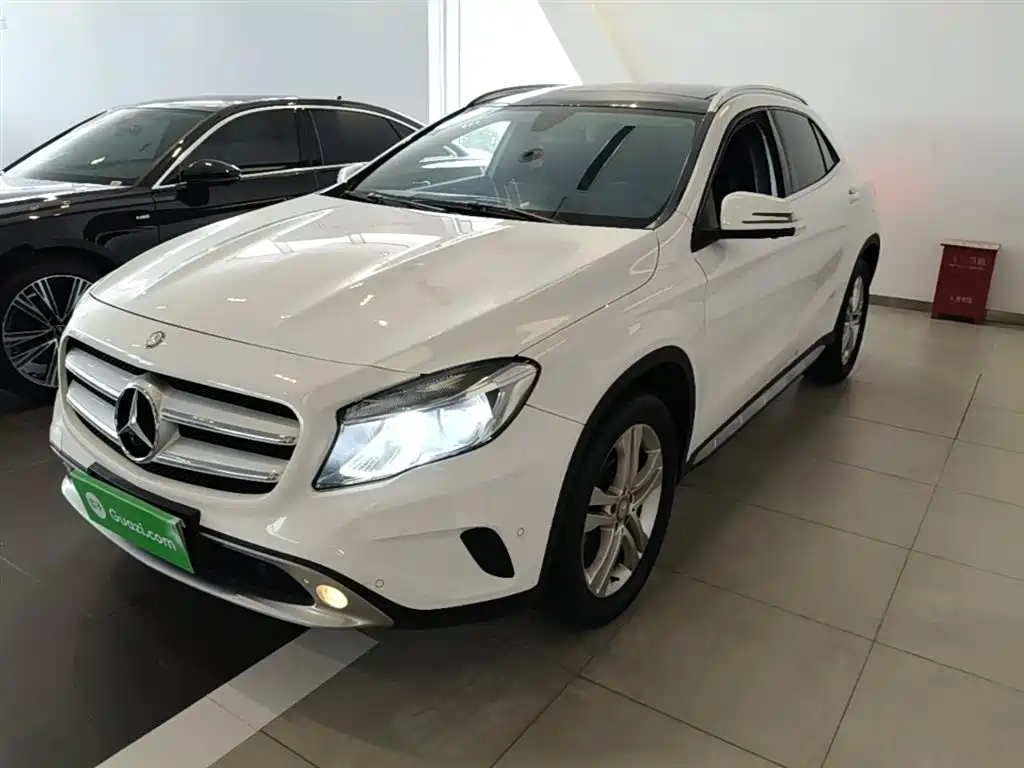 Mercedes-Benz GLA 2016 GLA 200 Dynamic