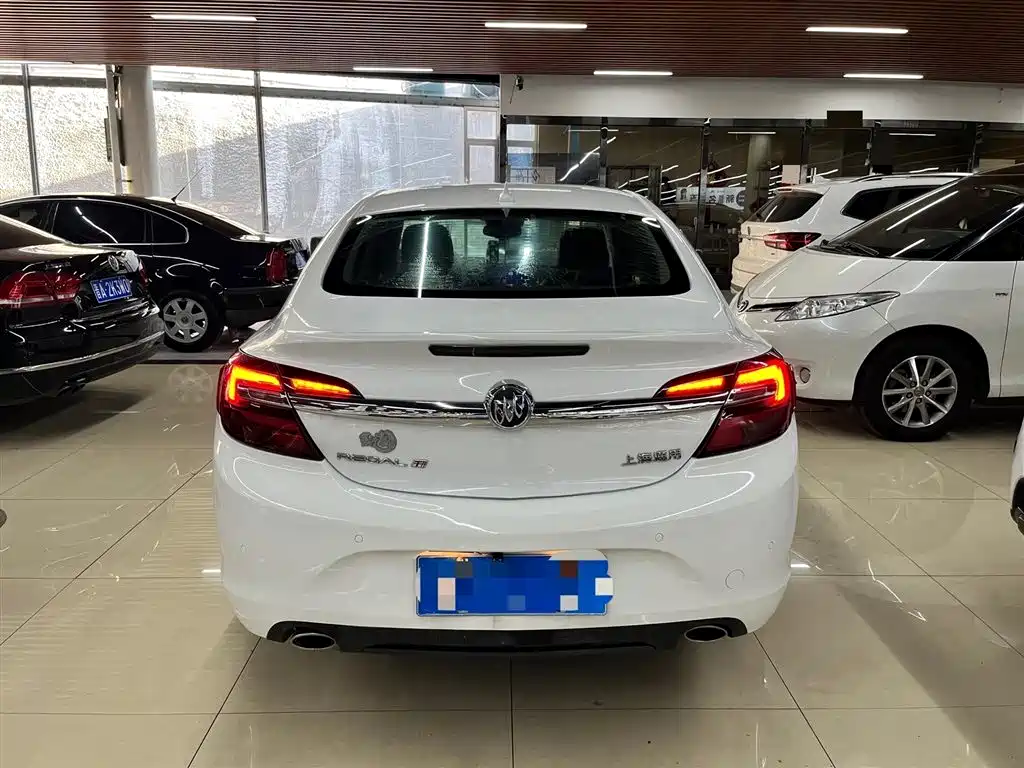 Buick Regal 2015 1.6T Elite Tech Edition фото 3