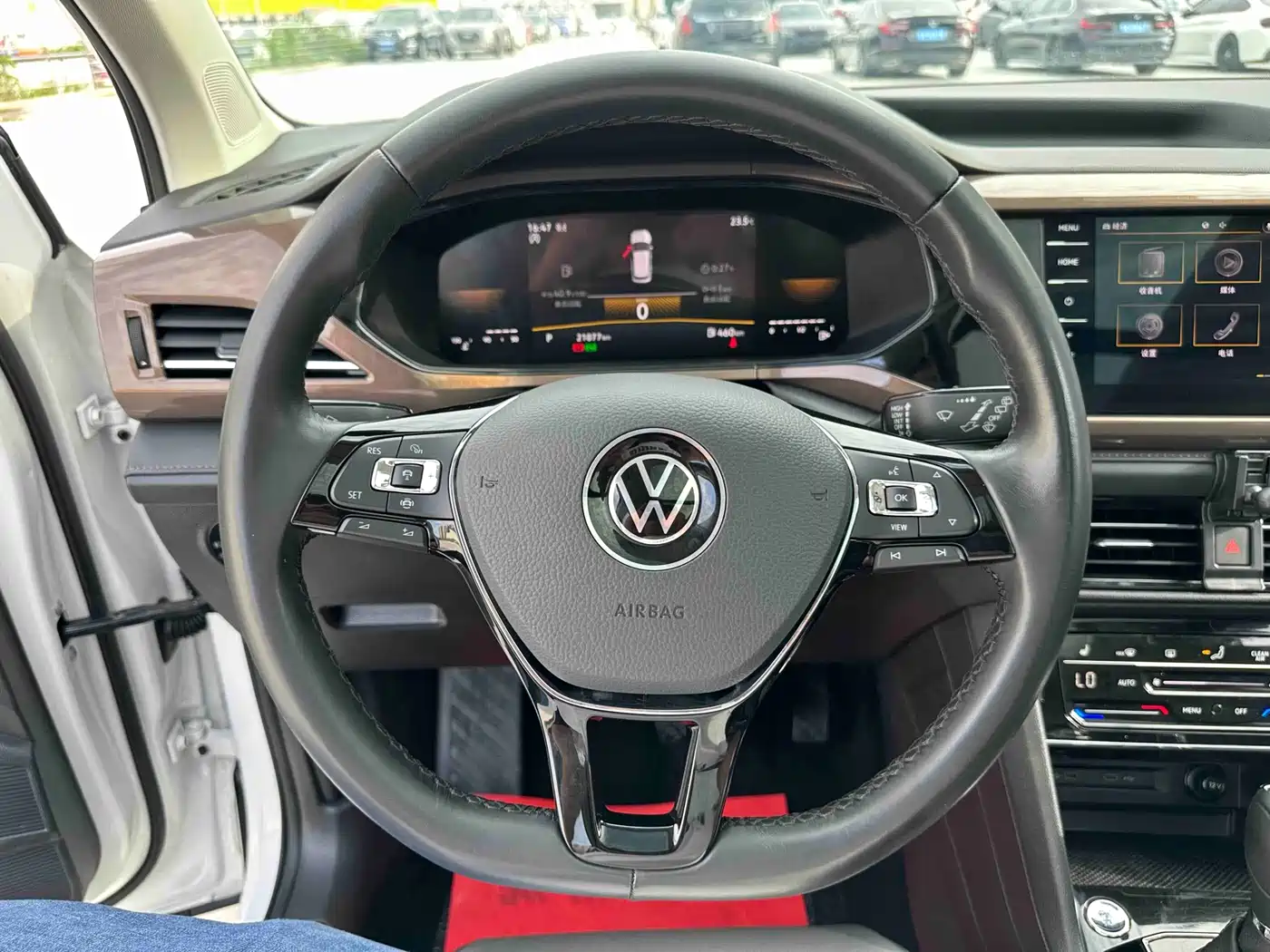VOLKSWAGEN TUYUE