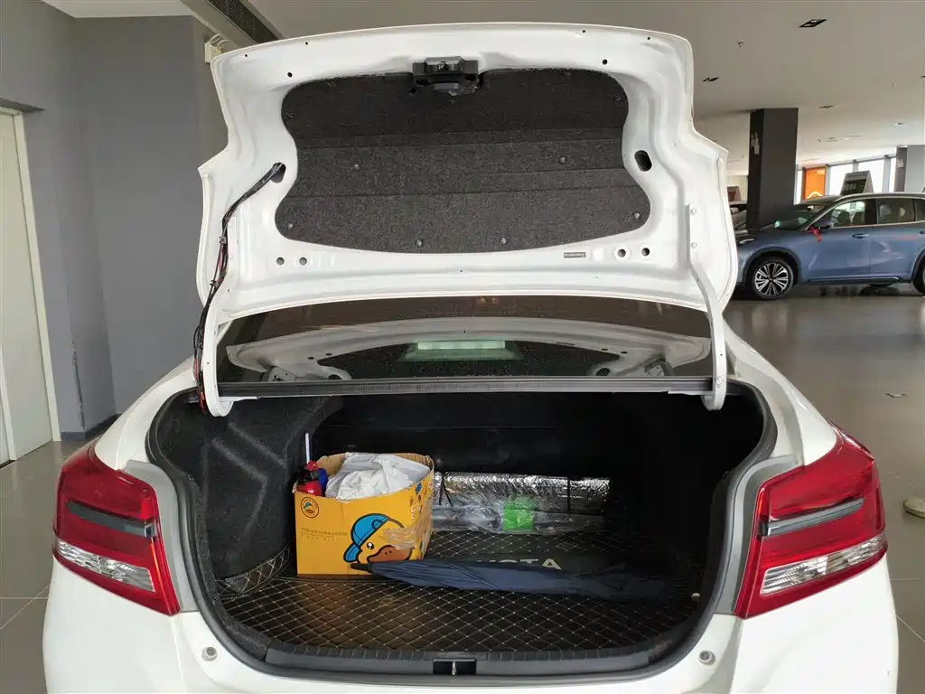 Toyota YARiS L Zhi Xiang 2017 1.5E CVT Charming Edition фото 15