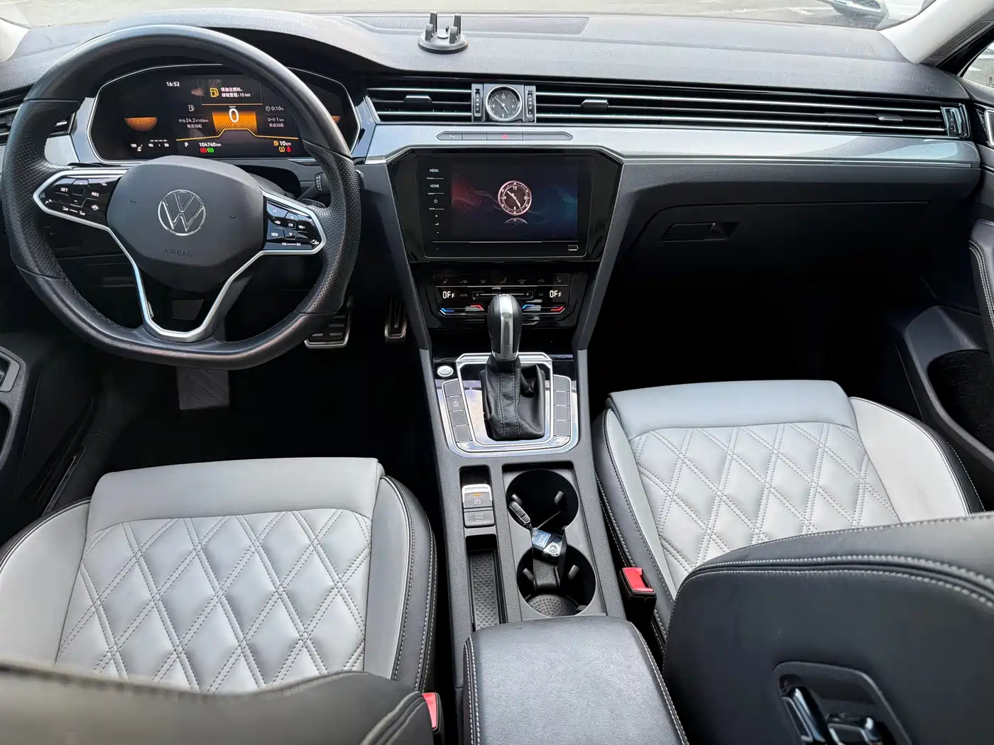 Volkswagen Magotan 2024 2023 2 Million Units Anniversary Edition 330TSI DSG Leading Type
