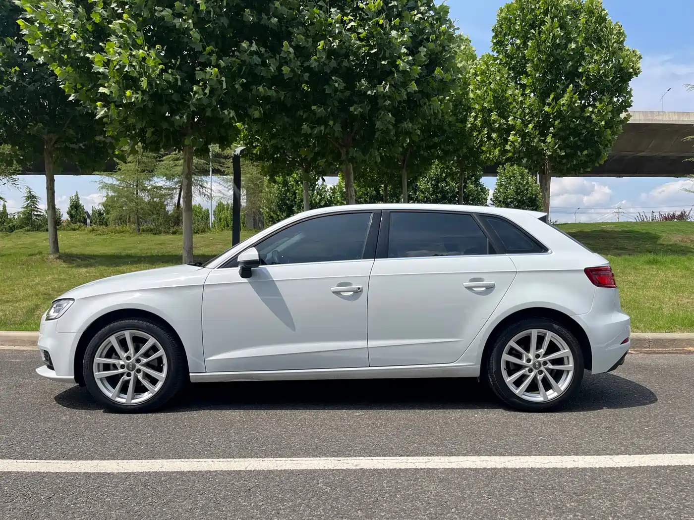 Audi A3 2019 Sportback 35 TFSI Progressive China VI фото 7
