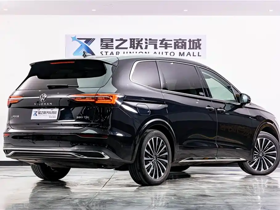 Volkswagen Viloran 2023 380TSI Premium Edition фото 6