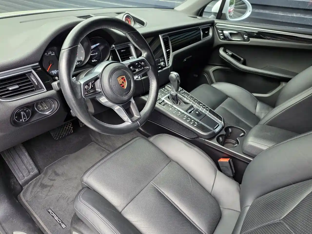 Porsche Macan 2017 Macan S 3.0T фото 11