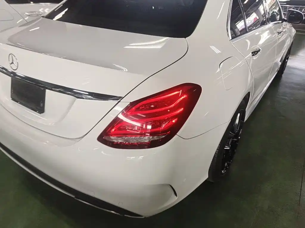 Mercedes-Benz C-Class 2016 2015 C 200 L Sport