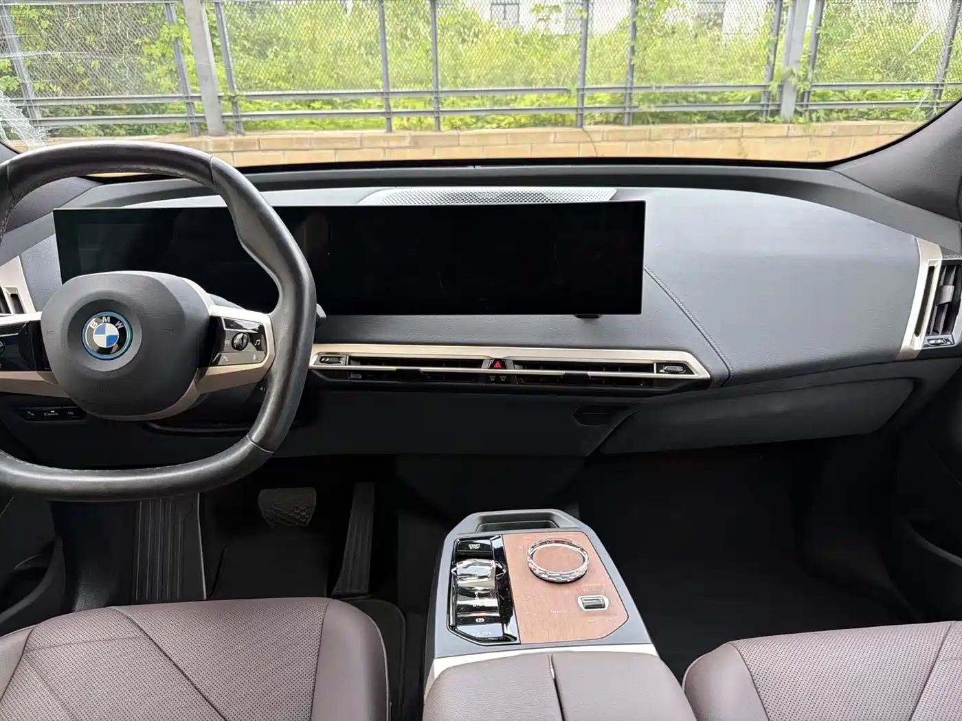 BMW iX 2024 2023 xDrive40