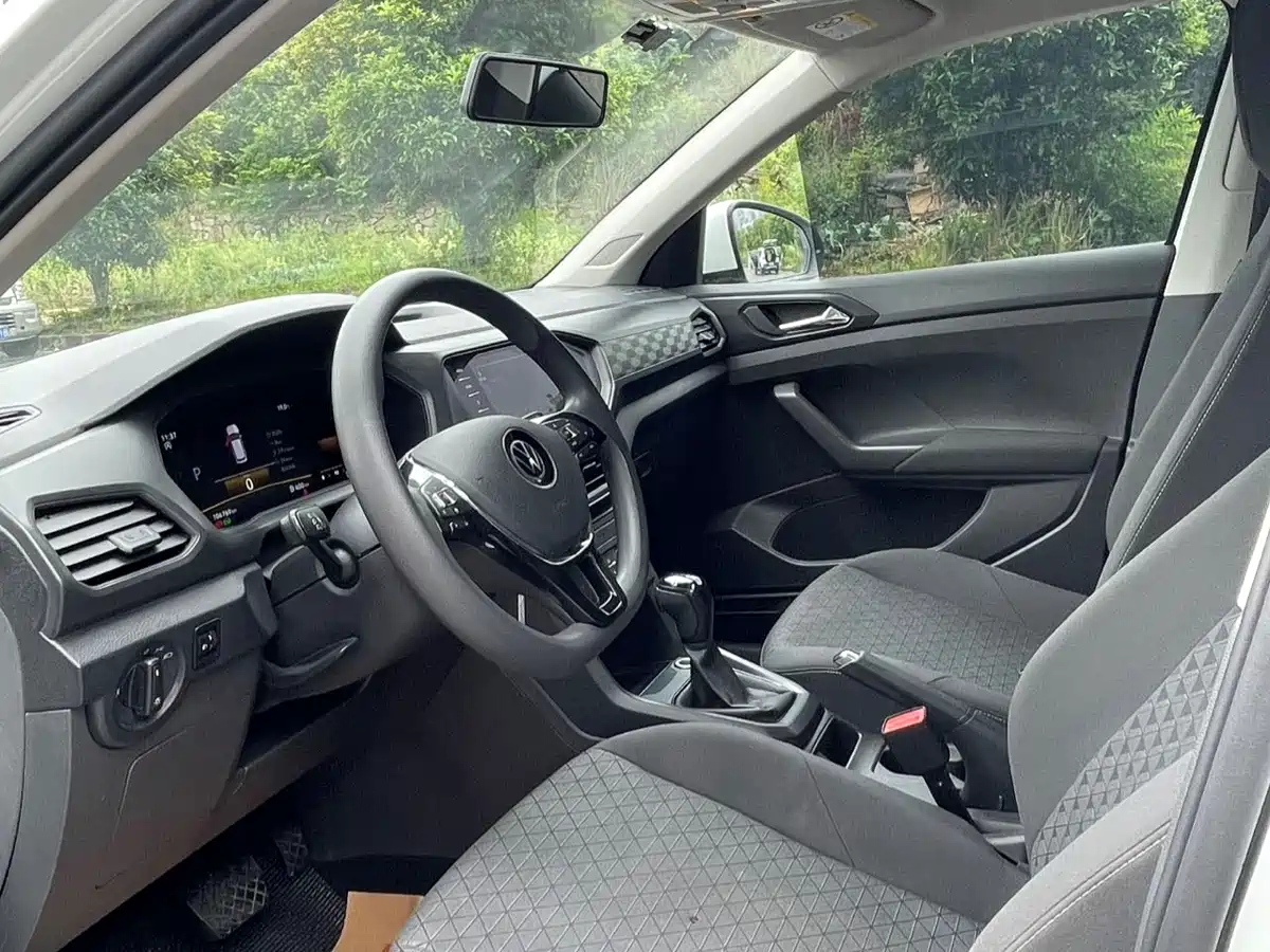 VOLKSWAGEN TU KAI