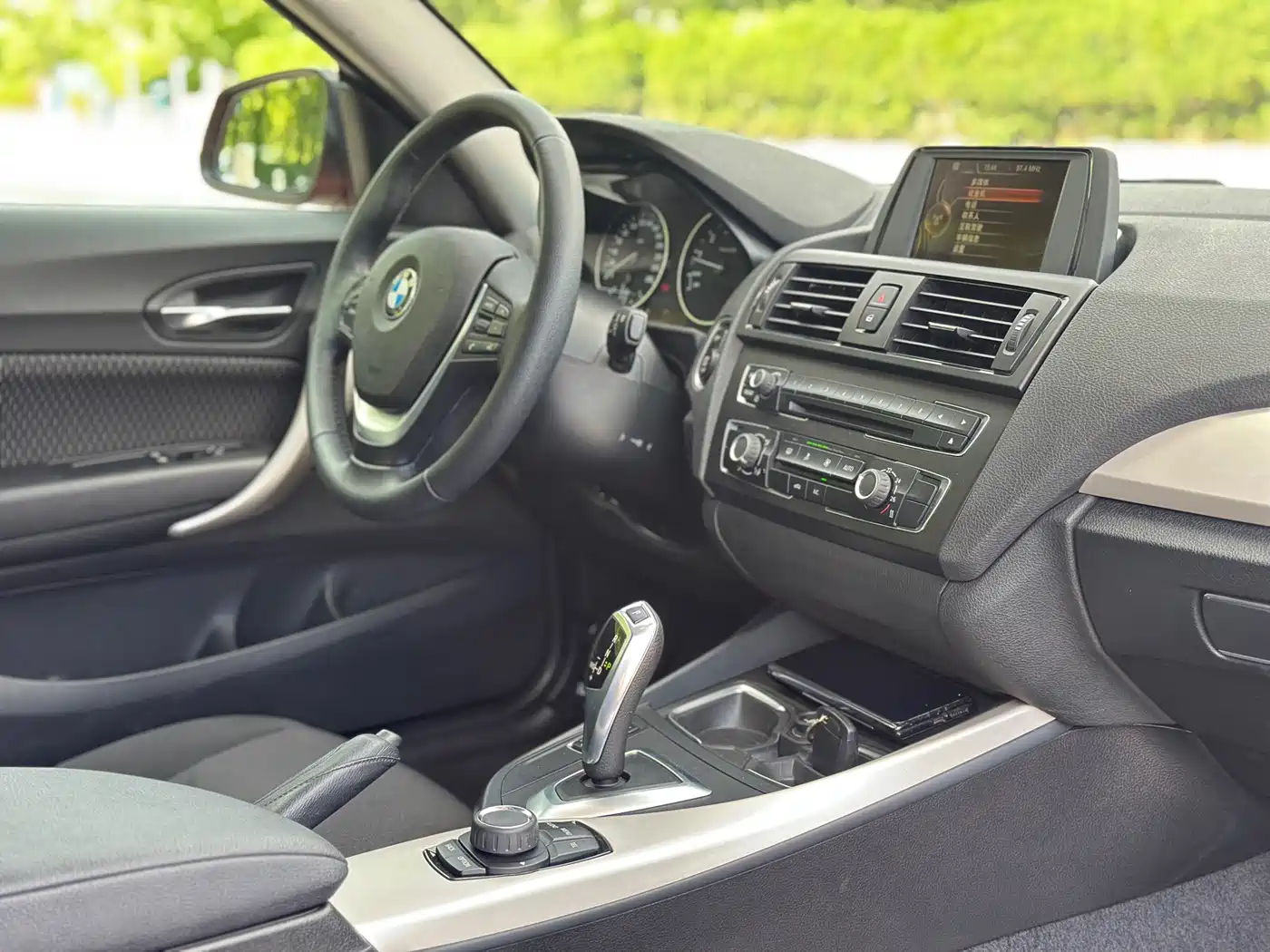 BMW 2 Series (Import) 2015 2014 220i Leading
