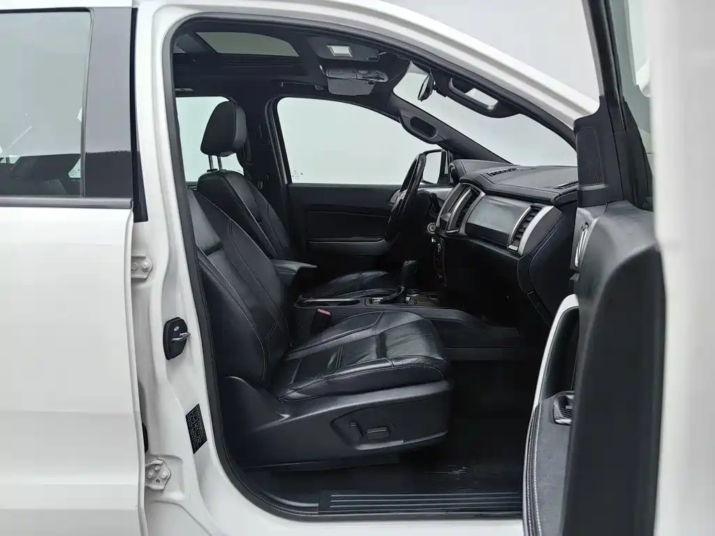 Ford Everest 2017 2017 2.0T Gasoline Automatic 4WD Luxury Edition 5-Seater