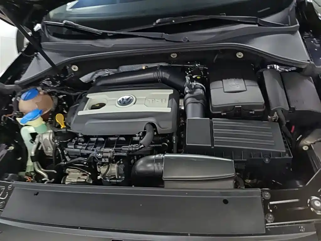 Volkswagen Passat 2015 1.8TSI DSG Prestige Edition фото 20